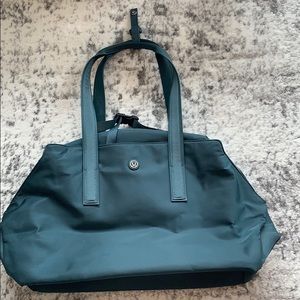 Lululemon bag